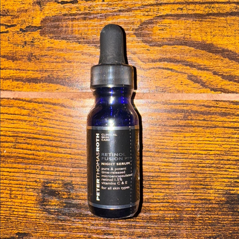 Peter Thomas Roth Retinol Fusion PM Night Serum - Deep Blue
